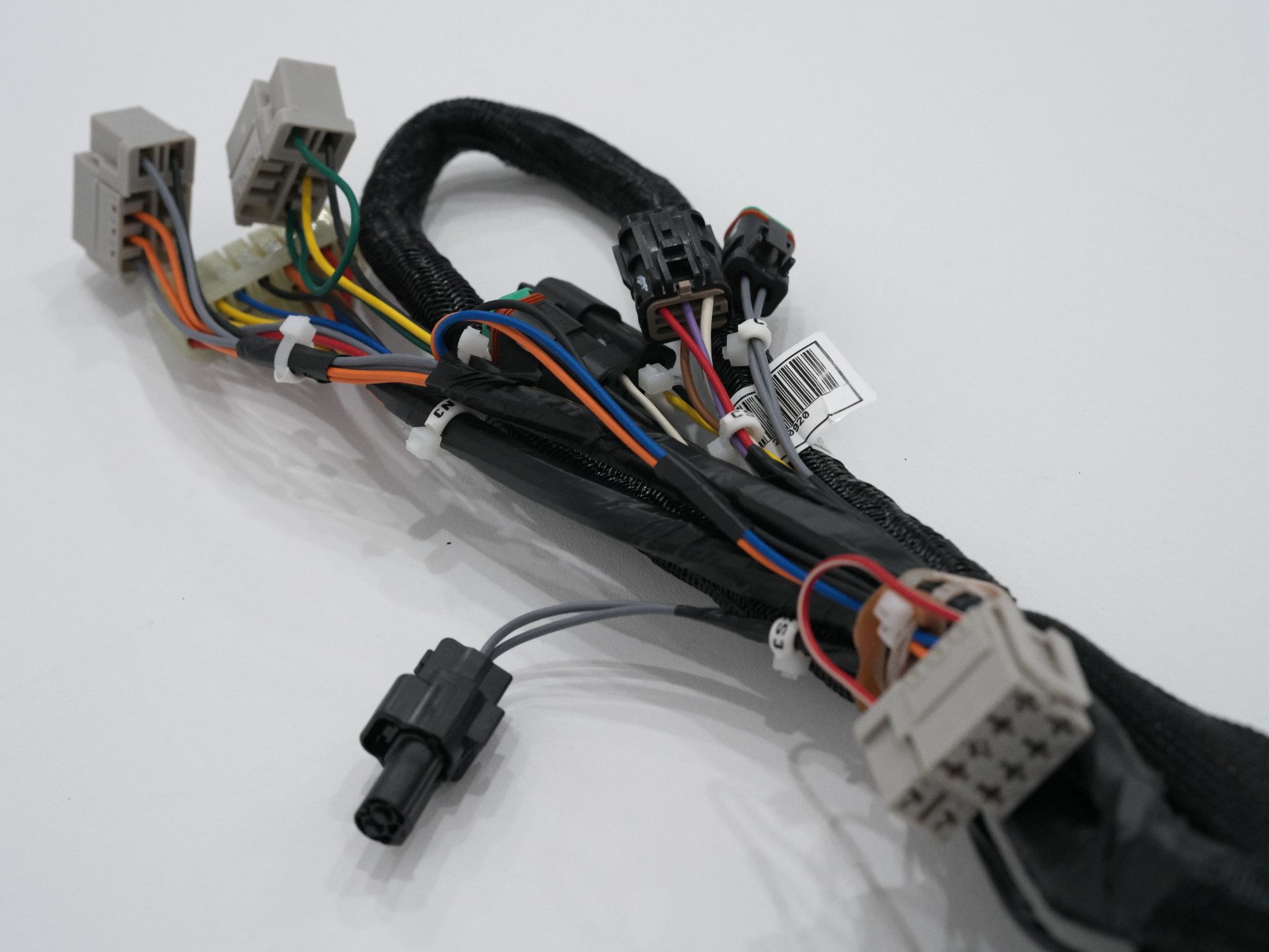 상부 컨트롤 하네스